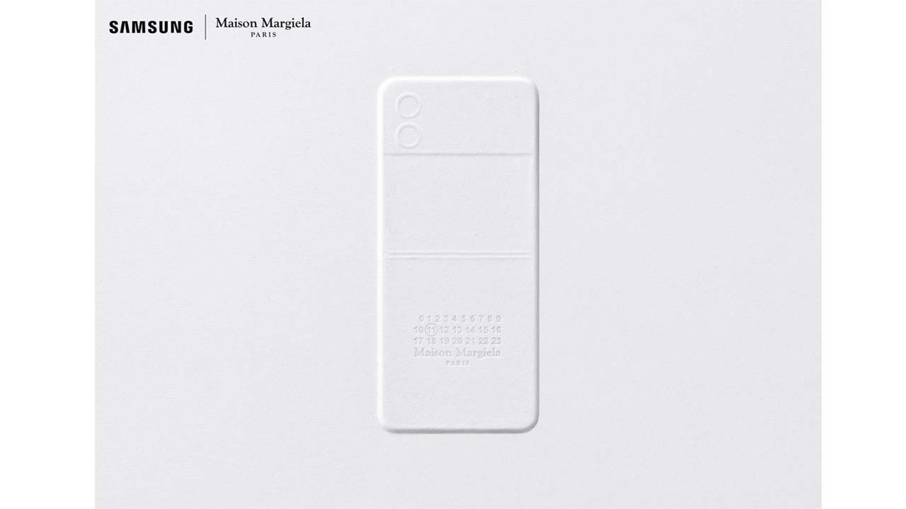 Galaxy Z Flip 4 Maison Margiela edition