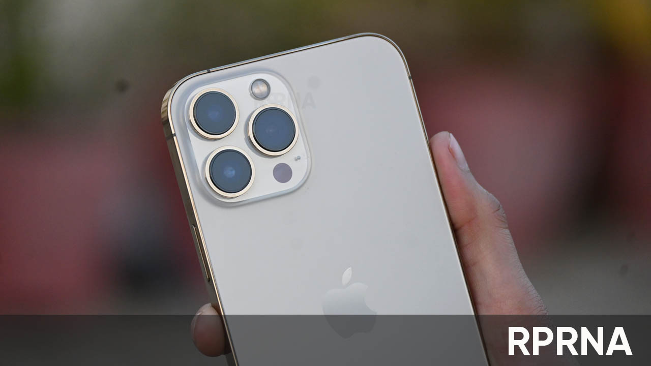 Apple watchOS 10.1 beta battery issues